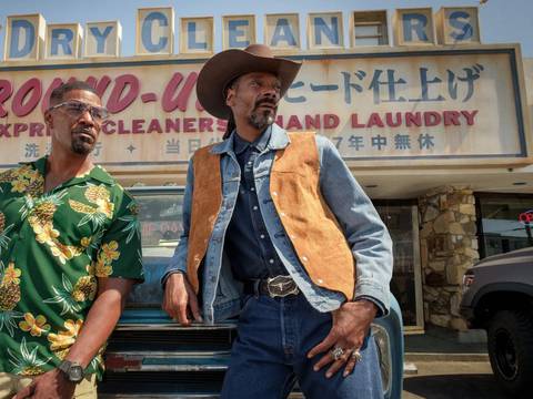 Snoop Dogg y Jamie Foxx son cazadores de vampiros en la nueva película de Netflix desde este viernes