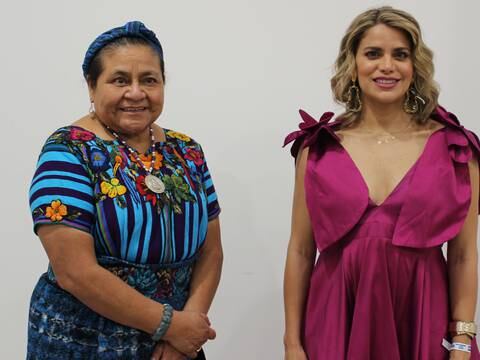 Adriana Lucía, la artista colombiana que trabaja contra la xenofobia junto con Rigoberta Menchú 