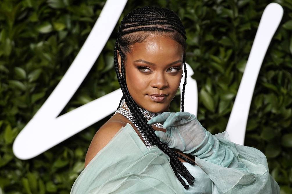 Fenty, la marca de ropa de Rihanna, suspende su producción | Gente |  Entretenimiento | El Universo