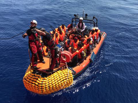 ONU pide ayuda humanitaria para migrantes en altamar