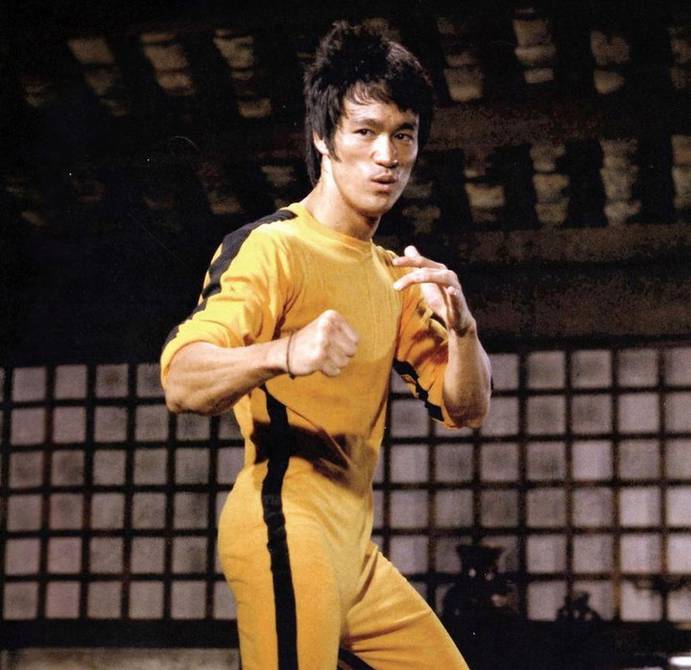 Aunque suene increíble, un estudio sorprende: nuevos informes de la  autopsia de Bruce Lee revelan que el actor podría haber muerto por “beber  demasiada agua” | Gente | Entretenimiento | El Universo