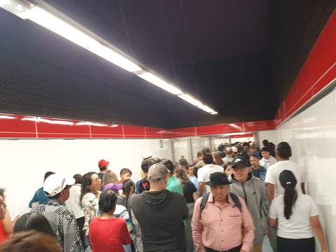 En cuatro estaciones del Metro de Quito se registra mayor presencia de usuarios
