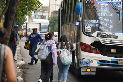 De $ 0,45 es la tarifa del pasaje urbano de estudio que la ATM socializa con transportistas en Guayaquil 