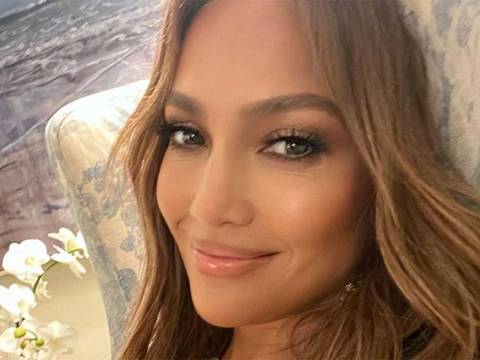 Jennifer Lopez con poco maquillaje y sin Ben Affleck canta en una taberna en Capri: la artista se convierte en el alma de la fiesta en un sitio nocturno de Italia antes de volver a Nueva York