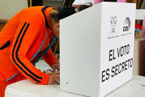 Cuatro firmas calificadas para realizar exit poll en la consulta popular y referéndum confirmaron que no harán encuestas a boca de urna