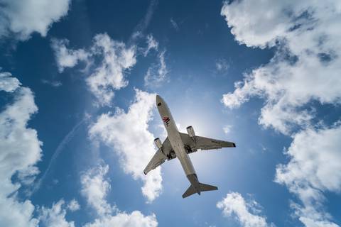 Tras reclamo de Avianca, ente regulador le ordena a Latam que deje de vender vuelos a Bogotá sin autorización