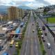Quito: Habilitada circulación por la avenida Plaza Lasso tras caída de puente peatonal