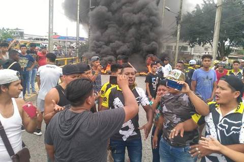 Protesta en Quinindé por suspensión de competencia de motocross