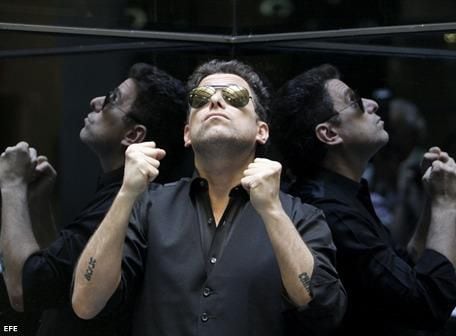 Ya está afuera un documental sobre la vida del músico argentino Andrés Calamaro