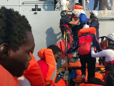 Unos 40 migrantes están desaparecidos por naufragios en Libia, según la ONU