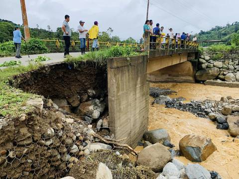 ‘Nos preocupa el tema productivo porque muchos cultivos quedaron bajo el agua’: lluvias dejan serias afectaciones en cantones de Bolívar