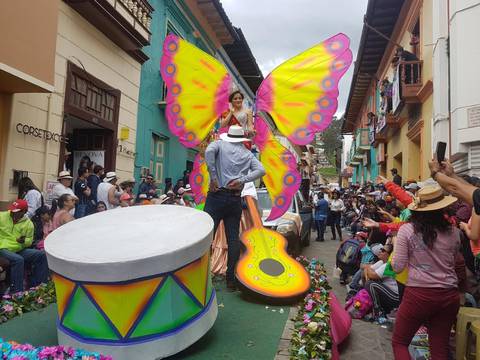 Carnaval en Guaranda: desfile, elección de reina y conciertos