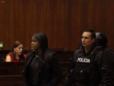 CAL resuelve suspender temporalmente el juicio político a la fiscal Diana Salazar