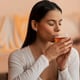 Tres beneficios del té de canela y clavos de olor como depurativo para tratar los excesos en la alimentación