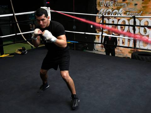 Boxeador ecuatoriano Jack Culcay busca título mundial para Alemania