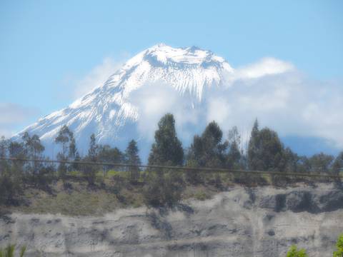 Posibilidad de lahares se advirtió por señal de alta frecuencia en estaciones del volcán Tungurahua 