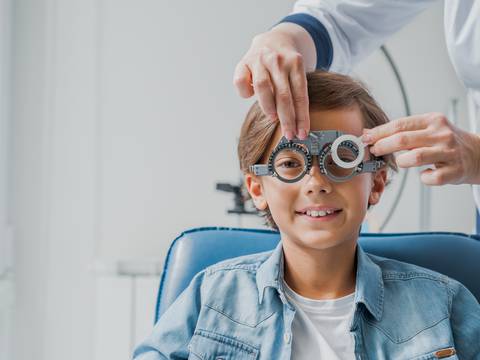 Por qué es importante la salud visual de los niños en el regreso a clases