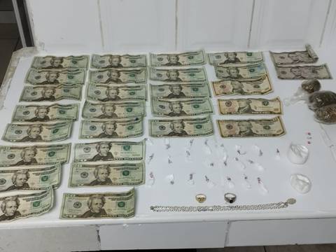 Detectan droga y dinero en partes íntimas de dos reos durante requisa en cárcel de Quevedo