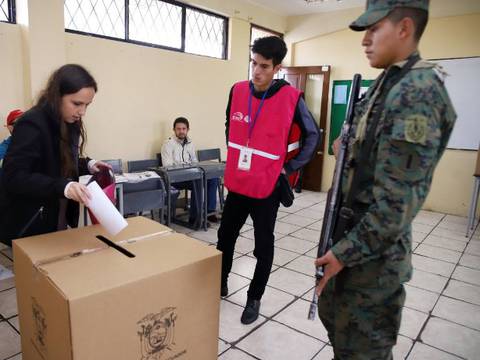 Papeleta presidencial en Ecuador tendría 17 candidatos