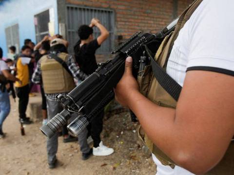 El “efecto Bukele”: el controvertido estado de excepción vigente en Honduras para luchar contra la delincuencia (y cómo influye la situación en El Salvador)