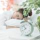 ¿Qué no debes hacer antes de dormir? Cinco consejos para conciliar el sueño cuando se tienen más de 50 años