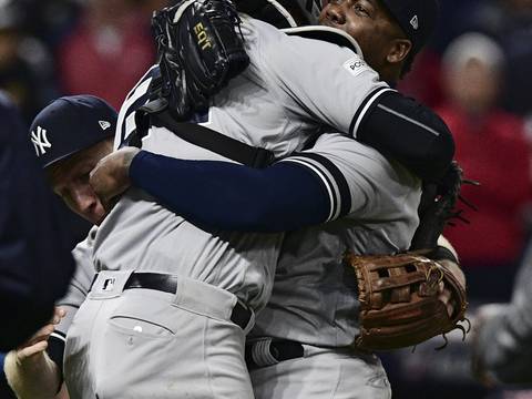 Yankees derrotan a Indios y disputarán contra Astros el título de la Liga Americana de béisbol