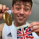 Británico ganador del oro se dedica al tejido para vencer el estrés de los juegos olímpicos