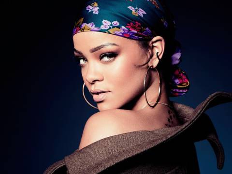 Dior apuesta por Rihanna en diseño de sus gafas