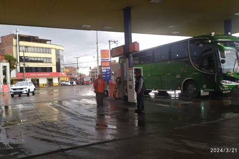 El despacho de combustibles en Cuenca se restablecerá en las próximas horas, indica Petroecuador