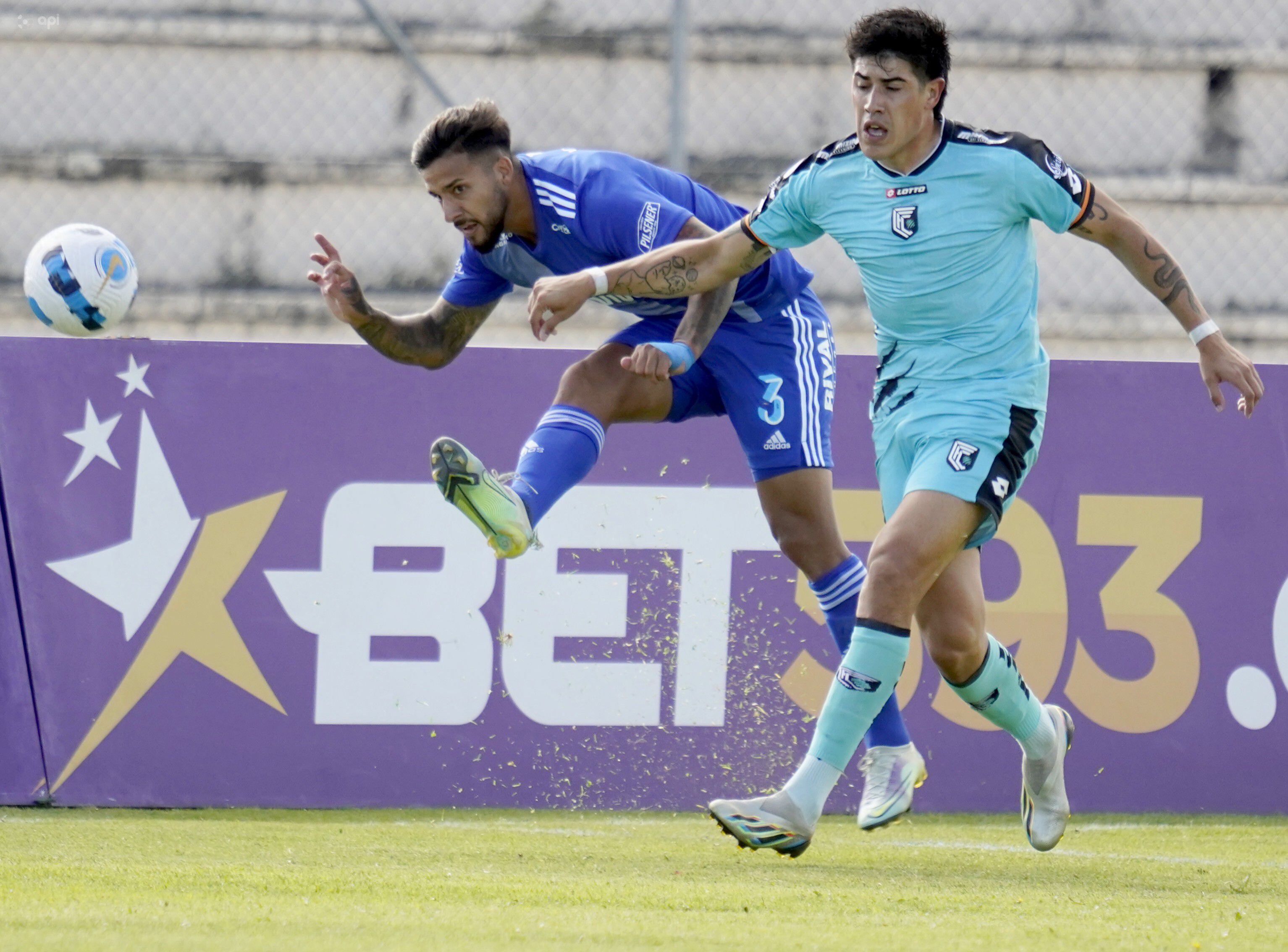 ‘Viento en contra’ frena a Emelec, según el DT Miguel Rondelli