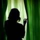 ‘La mujer en la ventana’ de Netflix padece de agorafobia: ¿cuáles son sus síntomas?