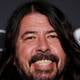Dave Grohl, líder de Foo Fighters, revela pérdida de audición; dice que ha estado leyendo los labios durante 20 años