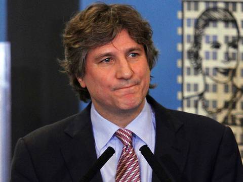 Juez limita salida de Argentina a exvicepresidente