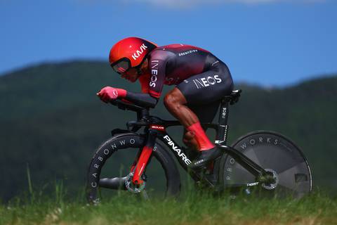 Jhonatan Narváez salva la segunda contrarreloj del Giro de Italia, que se queda en manos de Filippo Ganna