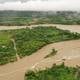 Ríos desbordados, deslaves y carreteras obstruidas en zonas de la Amazonía; en Carchi hay parroquias incomunicadas por fuerte temporal