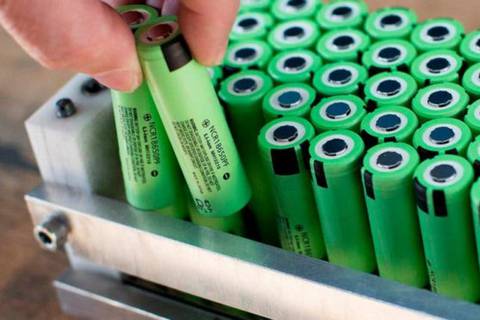 Se plantea uso de baterías de litio para un futuro sostenible