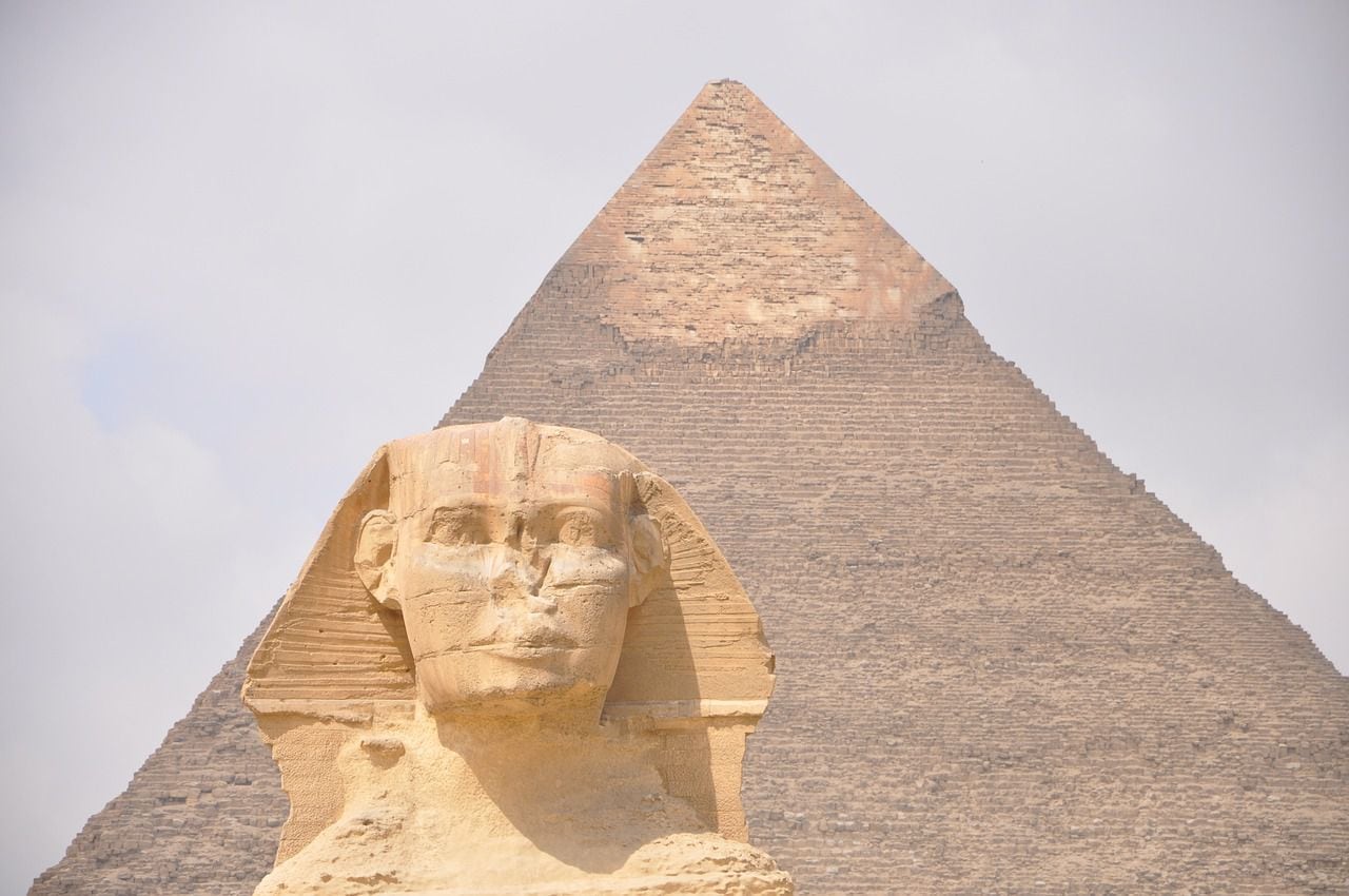 Hallan un túnel escondido en la pirámide de Keops en Egipto