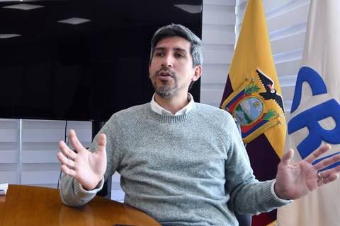 ‘Como compensación al Yasuní hablan de gasto tributario de $ 6.000 millones.  Ese gasto es el 0 % del IVA para alimentos, medicina, universidades. Ya no devolver IVA a jubilados’: Francisco Briones, director del SRI 