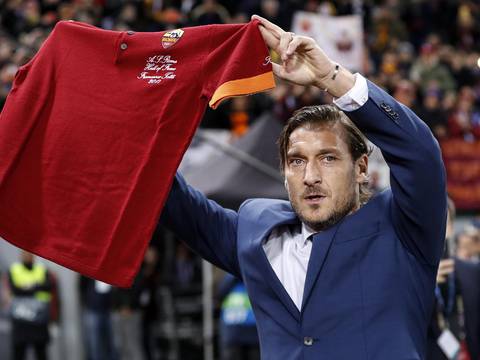 ‘Le dije no al Real Madrid y a otros porque quería esa camiseta’, la confesión de Francesco Totti, leyenda del AS Roma