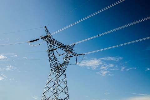 Gobierno suspende cortes de luz por cinco días, la generación hidroeléctrica está en 67 % y la térmica en 33 %