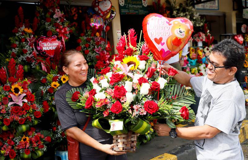 Guayaquileños viven el amor con flores y regalos; aquí agenda por San  Valentín | Comunidad | Guayaquil | El Universo