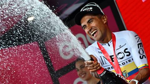 Tadej Pogacar se queda con etapa 2 del Giro de Italia y Jhonatan Narváez pierde liderato