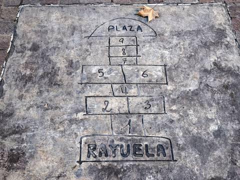 ‘Rayuela’, 60 años de la obra cumbre de Julio Cortázar: Argentina celebra este aniversario con lectores que se animen a jugar con la obra