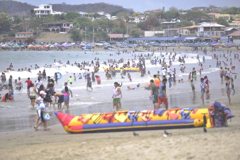 Turistas de varias provincias llegaron a disfrutar el feriado a Playas, pero la ocupación hotelera no fue la esperada