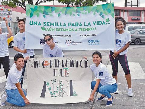 Crear una red de ayuda social es lo que busca la Universidad Laica Vicente Rocafuerte