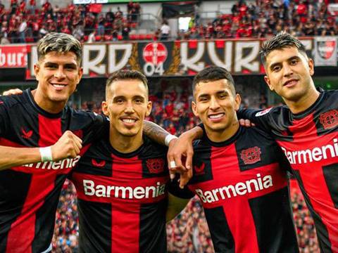 Bayer Leverkusen y Piero Hincapié podrían dar una paso a la ‘inmortalidad’ este sábado en la Bundesliga   