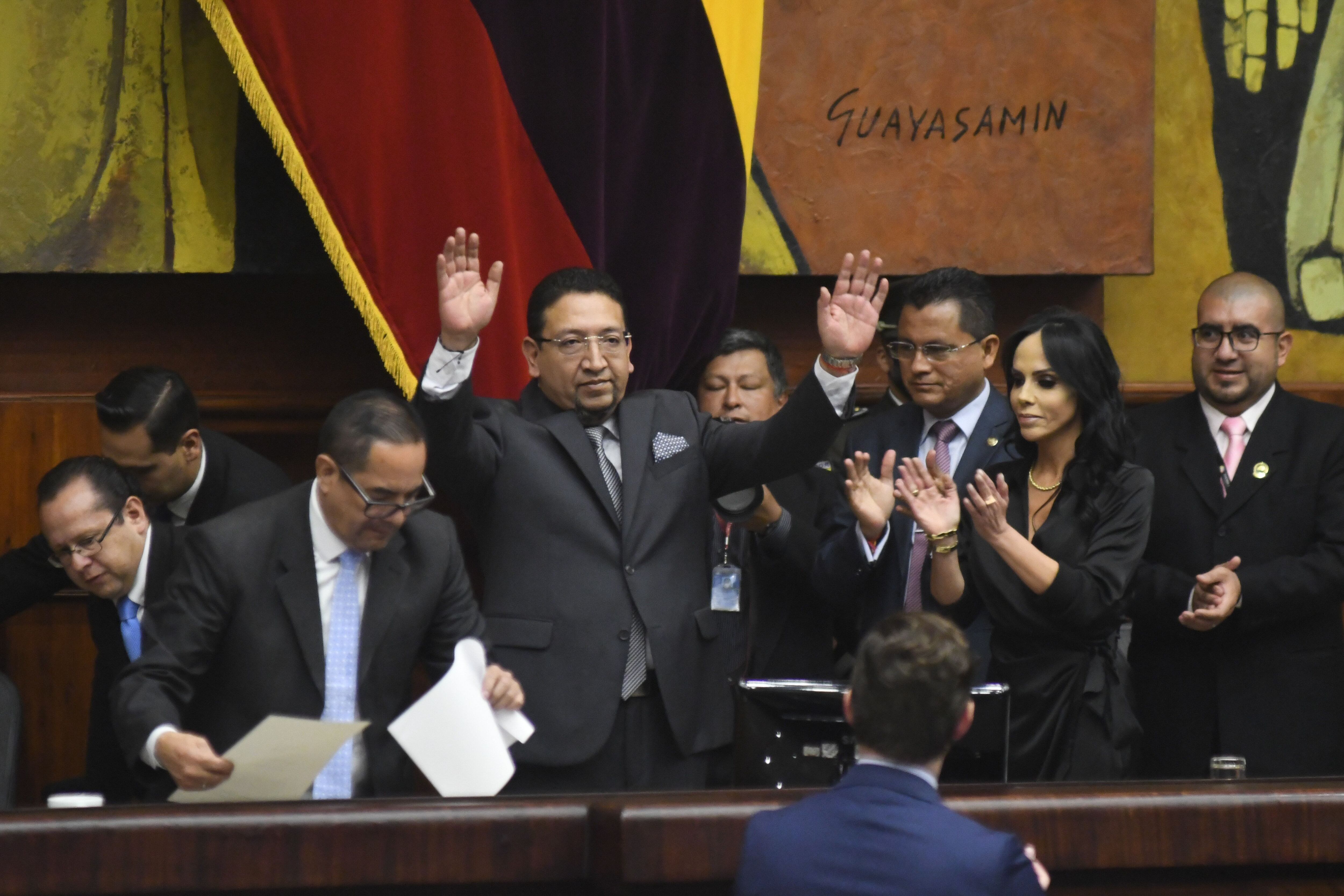 Sí tengo un pacto con UNES, y es la institucionalidad del país, de la Asamblea Nacional: Virgilio Saquicela le agradeció así a los correístas por apoyar su reelección en la presidencia de ese organismo