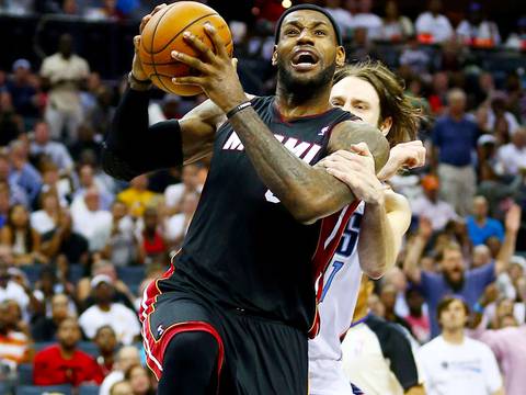 El campeón Miami Heat clasificó con barrida en NBA