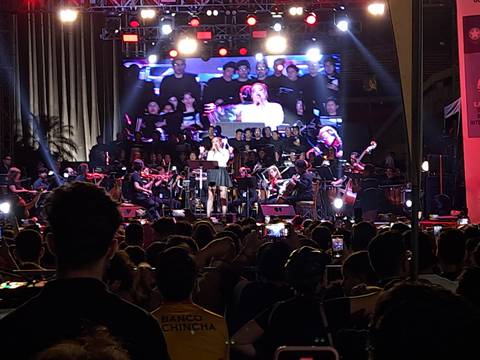 El festivo Budokan se tornó solemne para disfrutar a gusto del concierto de la Orquesta Sinfónica de Guayaquil