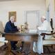 Joe Biden y el papa Francisco charlaron en privado unos 75 minutos en histórica visita 